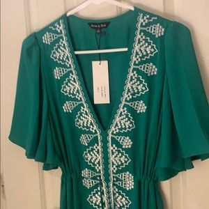 Vici NWT Green Maxi Dress